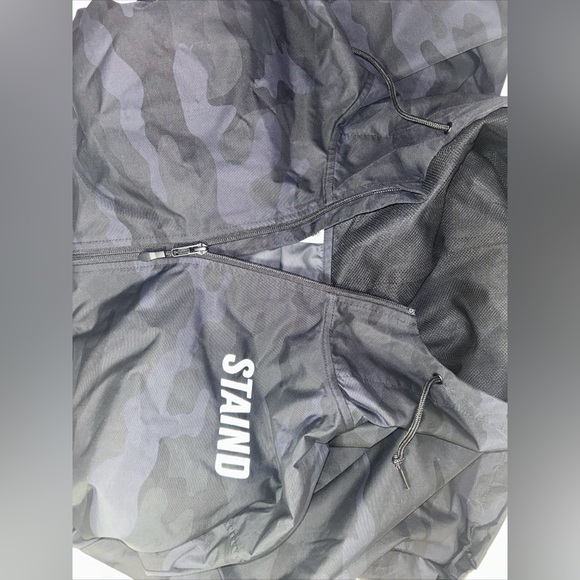 Stained concert pullover windbreaker heavy - Picture 4 of 5